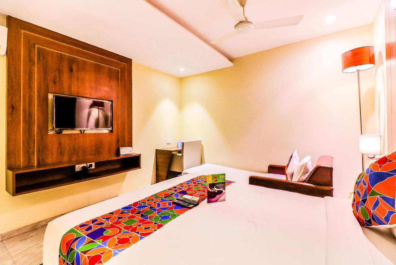 Fabexpress Adlon Andheri East Mumbai  Buitenkant foto