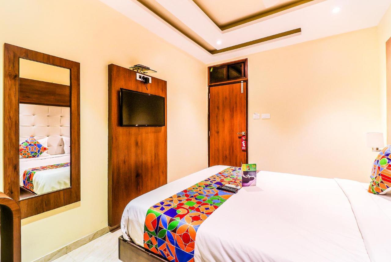 Fabexpress Adlon Andheri East Mumbai  Buitenkant foto