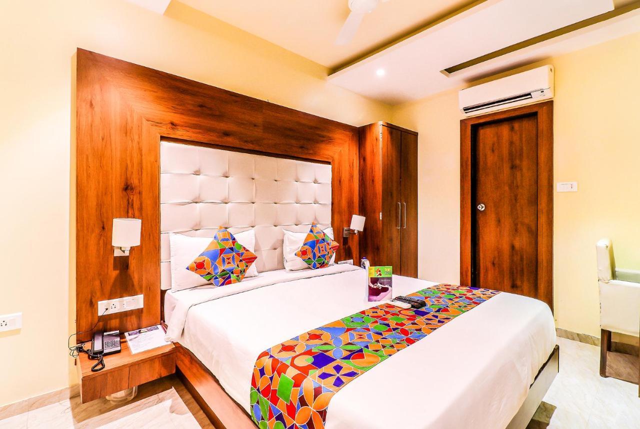 Fabexpress Adlon Andheri East Mumbai  Buitenkant foto